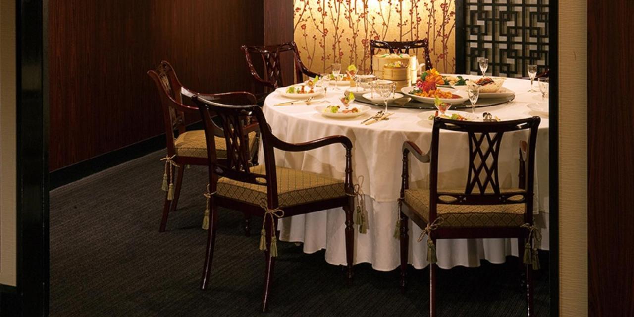 Hotel Associa Тоёхаси Экстерьер фото A table set for dim sum