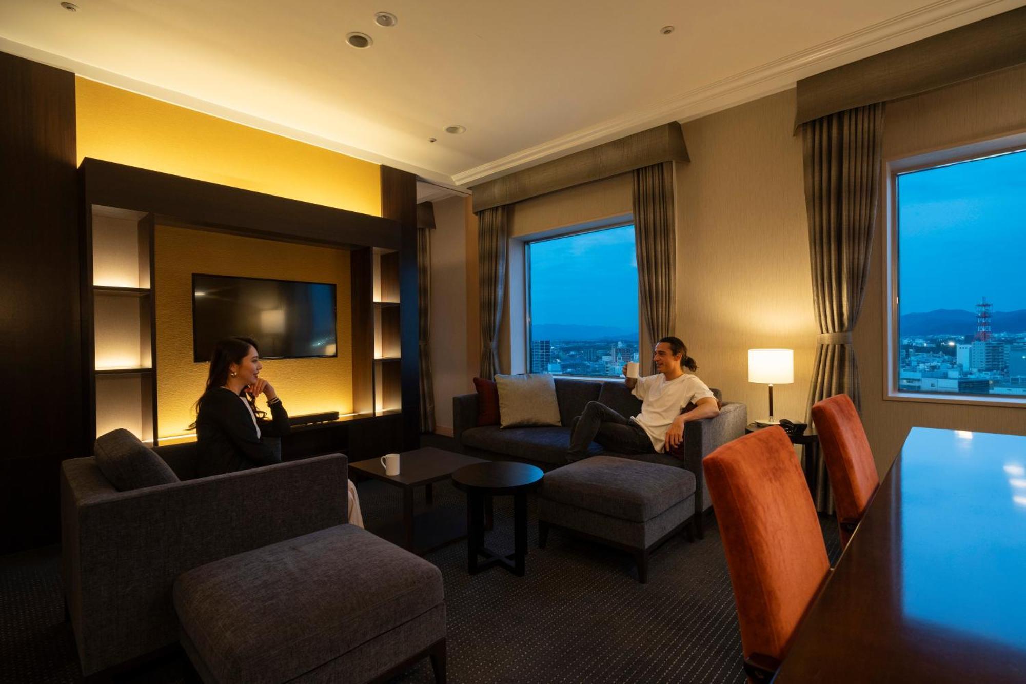 Hotel Associa Тоёхаси Экстерьер фото Club Lounge at the hotel