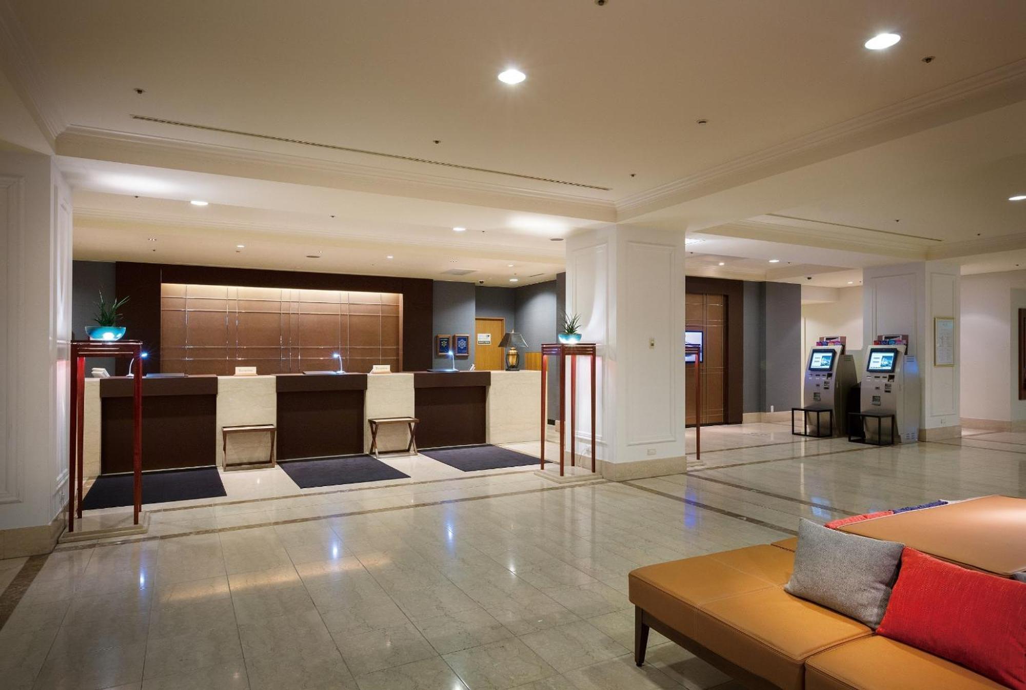 Hotel Associa Тоёхаси Экстерьер фото The lobby of the hotel