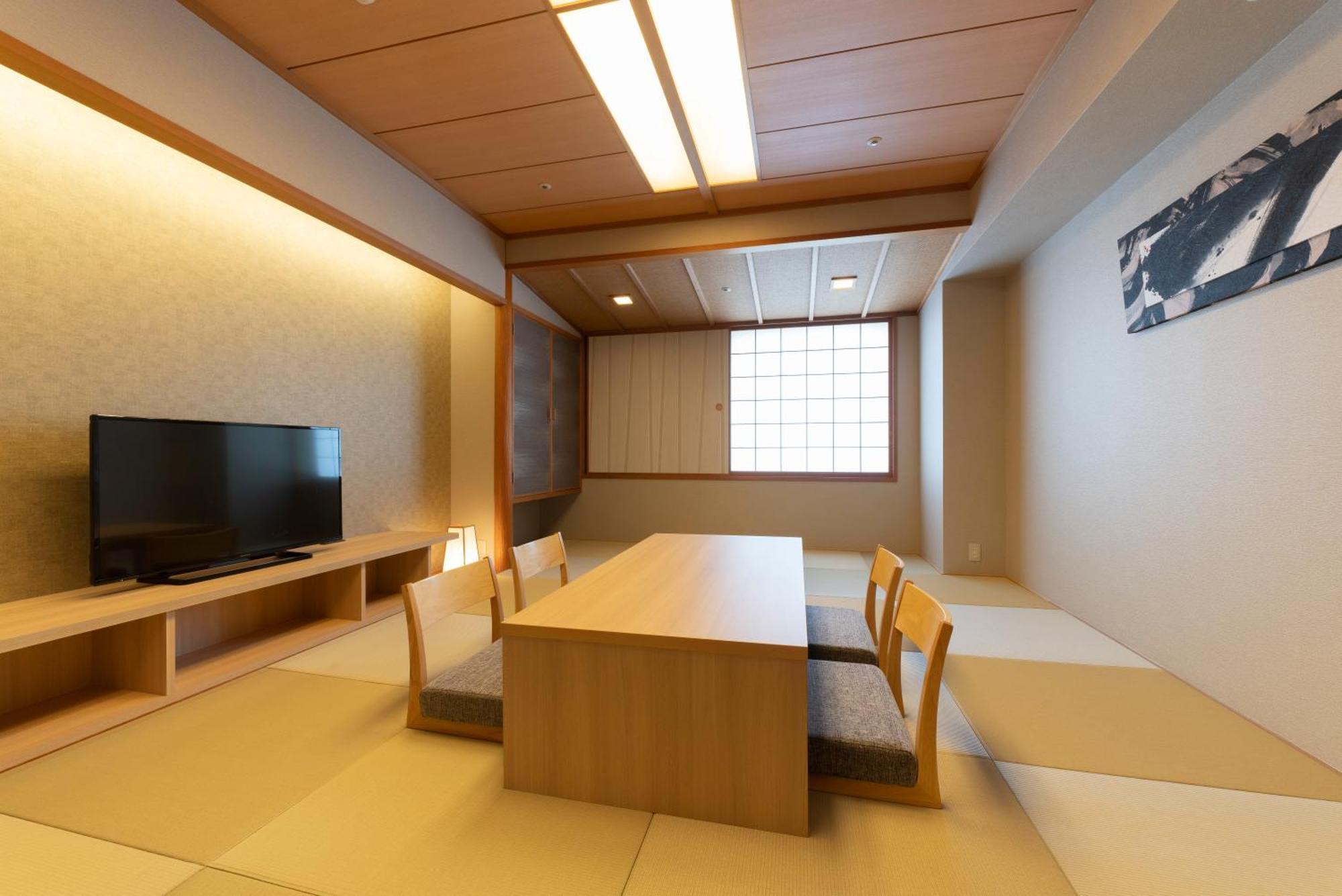 Hotel Associa Тоёхаси Экстерьер фото A room at the Kyoto International Manga Museum